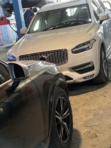 تعمیر گیربکس و رفع تقه ولوو